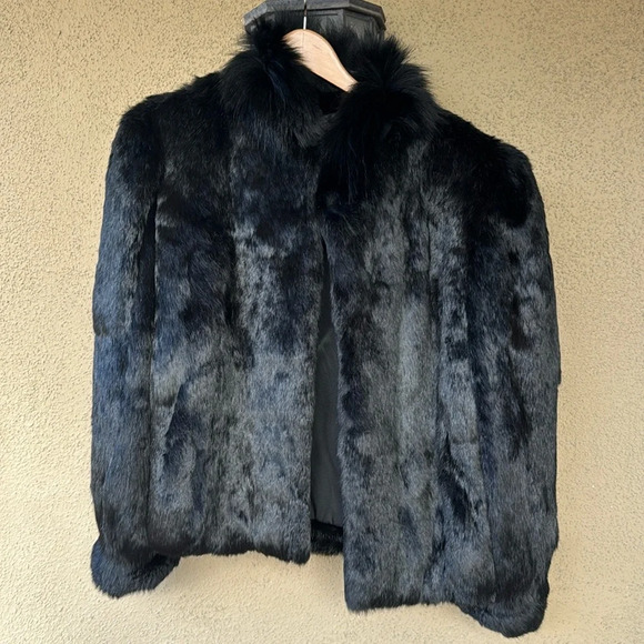 Vintage black fur coat size medium mob wife era from France EDGY FEMININE - Picture 1 of 15